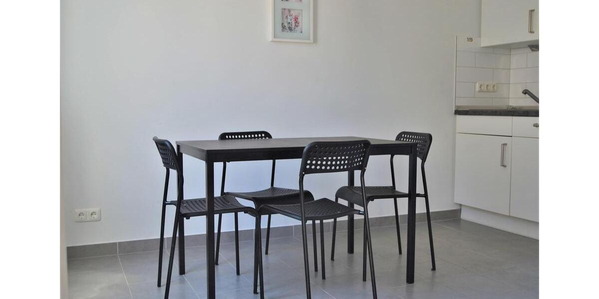 Etagenwohnung Frankfurt am Main West - 2 Zimmer, 50 m&sup2;, 900&euro; | Angebot:25544475