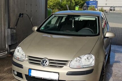 VW Golf 113.000 km 4.900 &euro; Usingen 61250