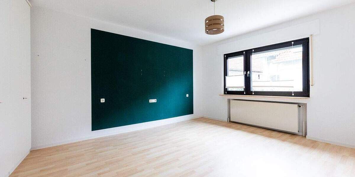 Mehrfamilienhaus, Wohnhaus Bischofsheim - 8 Zimmer, 695.000&euro; | Angebot:25660958