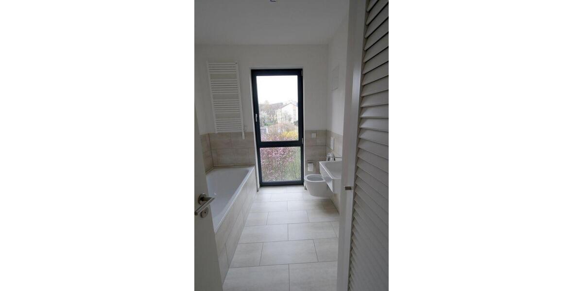 Etagenwohnung Oberursel (Taunus) - 3 Zimmer, 93 m&sup2;, 1.484&euro; | Angebot:25812506