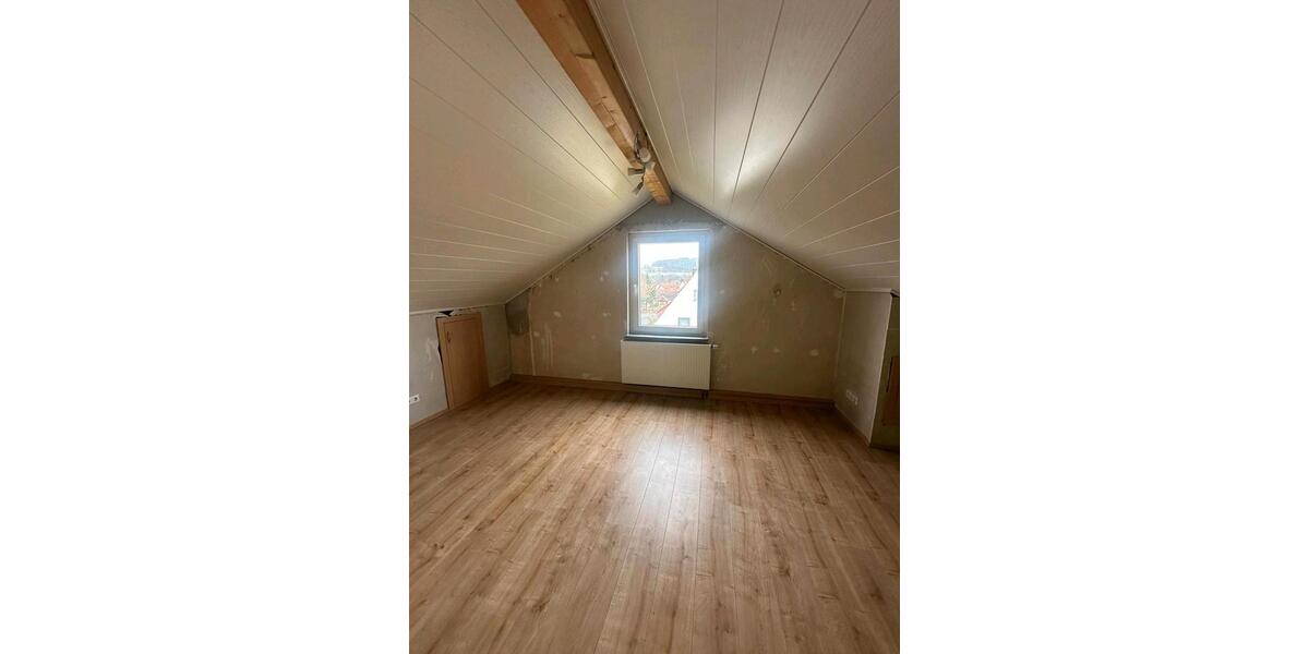 Dachgeschoßwohnung Frankfurt am Main Bockenheim - 3 Zimmer, 70 m&sup2;, 700&euro; | Angebot:25722455