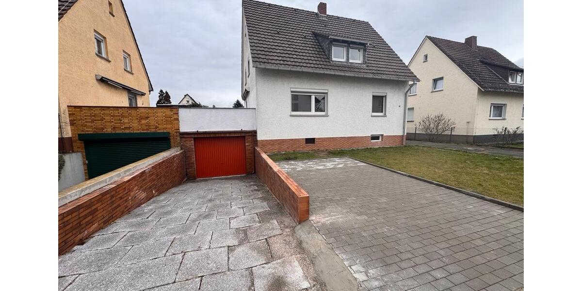 Mehrfamilienhaus, Wohnhaus Oberursel (Taunus) - 7 Zimmer, 156 m&sup2;, 2.500&euro; | Angebot:25329092