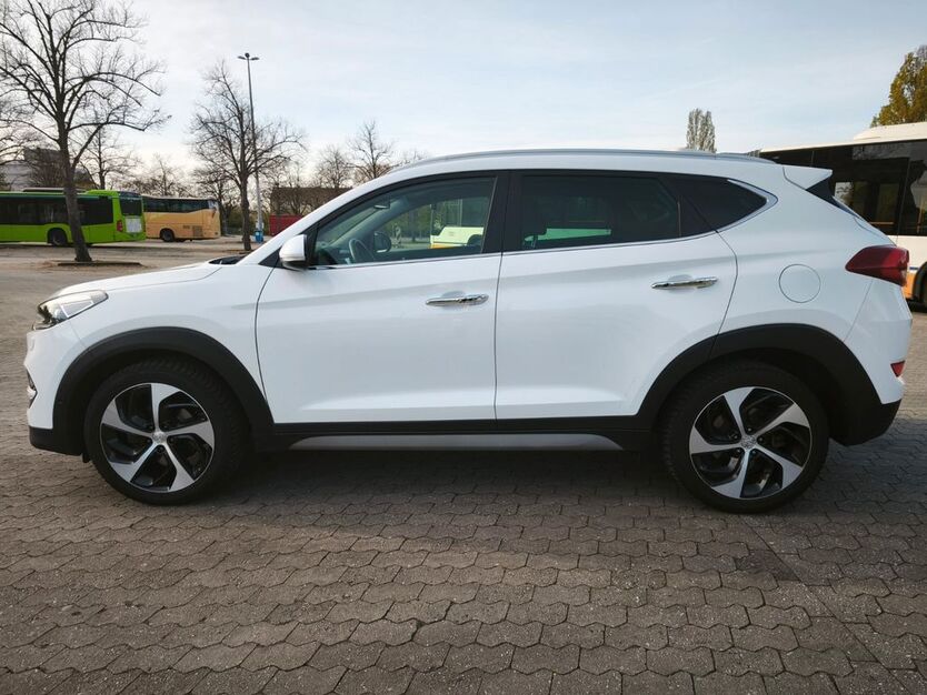 Hyundai TUCSON 101.500 km 21.250 € Nauheim 64569