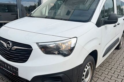 Opel Combo 62.000 km 9.590 &euro; Rüsselsheim 65428