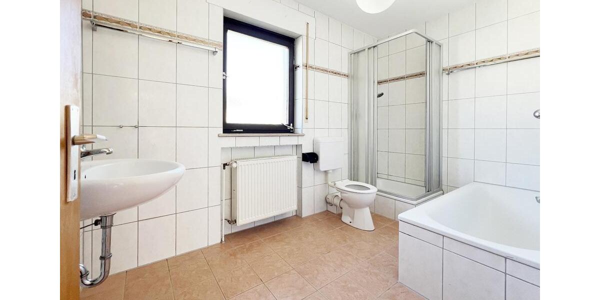Einfamilienhaus Babenhausen - 7 Zimmer, 210 m&sup2;, 595.000&euro; | Angebot:27132321