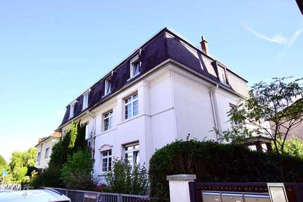 Haus zum Kaufen in Frankfurt am Main 735.000 € 247 m² 9 zimmer