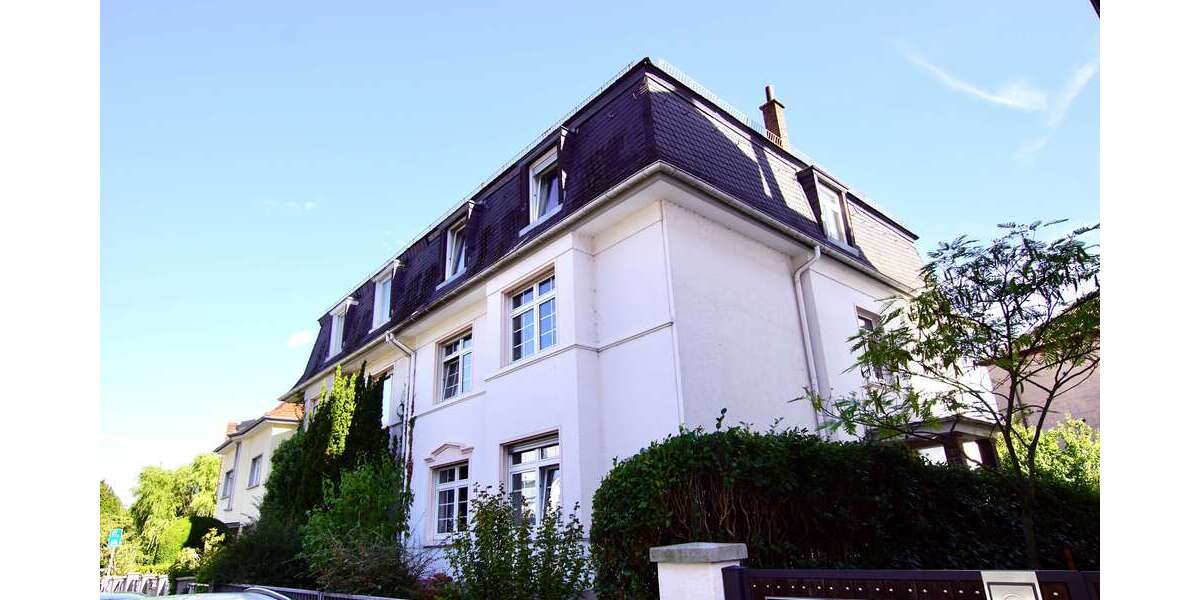 Haus zum Kaufen in Frankfurt am Main 735.000 € 247 m² 9 zimmer