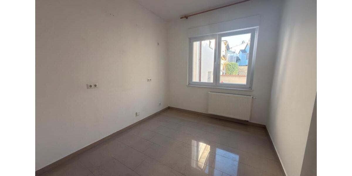 Dachgeschoßwohnung Offenbach am Main Bürgel - 4 Zimmer, 63 m&sup2;, 1.000&euro; | Angebot:25368740