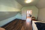 Dachgeschoßwohnung Oberursel (Taunus) - 4 Zimmer, 100 m&sup2;, 1.200&euro; | Angebot:25295601