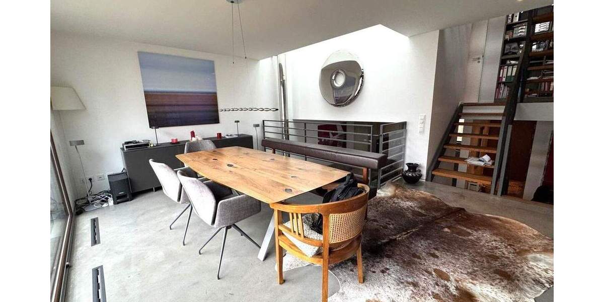 Reihenmittelhaus Frankfurt am Main Hausen - 4 Zimmer, 182 m&sup2;, 3.900&euro; | Angebot:25796137