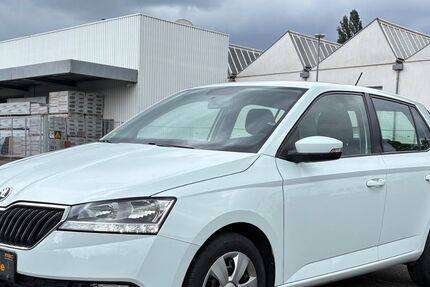 Skoda Fabia 106.000 km 7.750 &euro; Frankfurt 60386