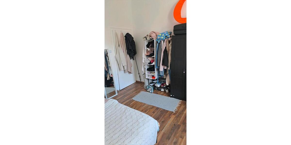Etagenwohnung Frankfurt am Main Schwanheim - 3 Zimmer, 65 m&sup2;, 1.000&euro; | Angebot:26637455