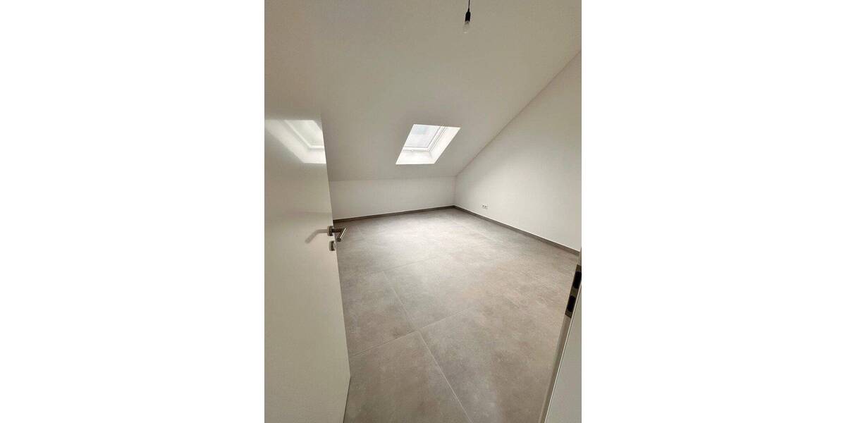 Etagenwohnung Maintal Dörnigheim - 4 Zimmer, 127 m&sup2;, 1.850&euro; | Angebot:26876194