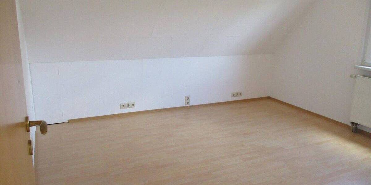 Einfamilienhaus Friedberg Bruchenbrücken - 7 Zimmer, 132 m&sup2;, 1.500&euro; | Angebot:26891993