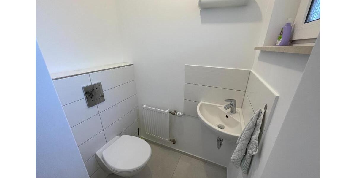 Doppelhaushälfte Hattersheim am Main - 5 Zimmer, 121 m&sup2;, 2.800&euro; | Angebot:25592621