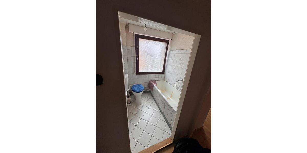 Etagenwohnung Frankfurt am Main Nied - 3 Zimmer, 70 m&sup2;, 1.300&euro; | Angebot:26671580