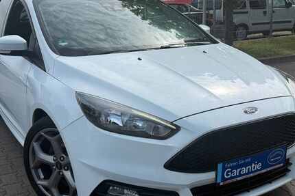Ford Focus 74.565 km 15.750 &euro; Offenbach 63071