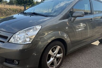 Toyota Corolla Verso 108.000 km 7.499 € Friedberg 61169