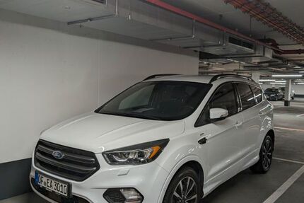 Ford Kuga 127.000 km 14.000 &euro; Offenbach am Main 63069