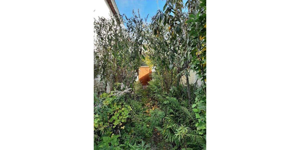 Einfamilienhaus Raunheim - 8 Zimmer, 270 m&sup2;, 670.000&euro; | Angebot:25751160