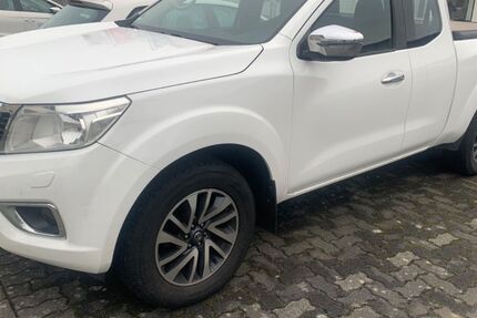 Nissan Navara 163.500 km 15.400 &euro; Königstein 61462