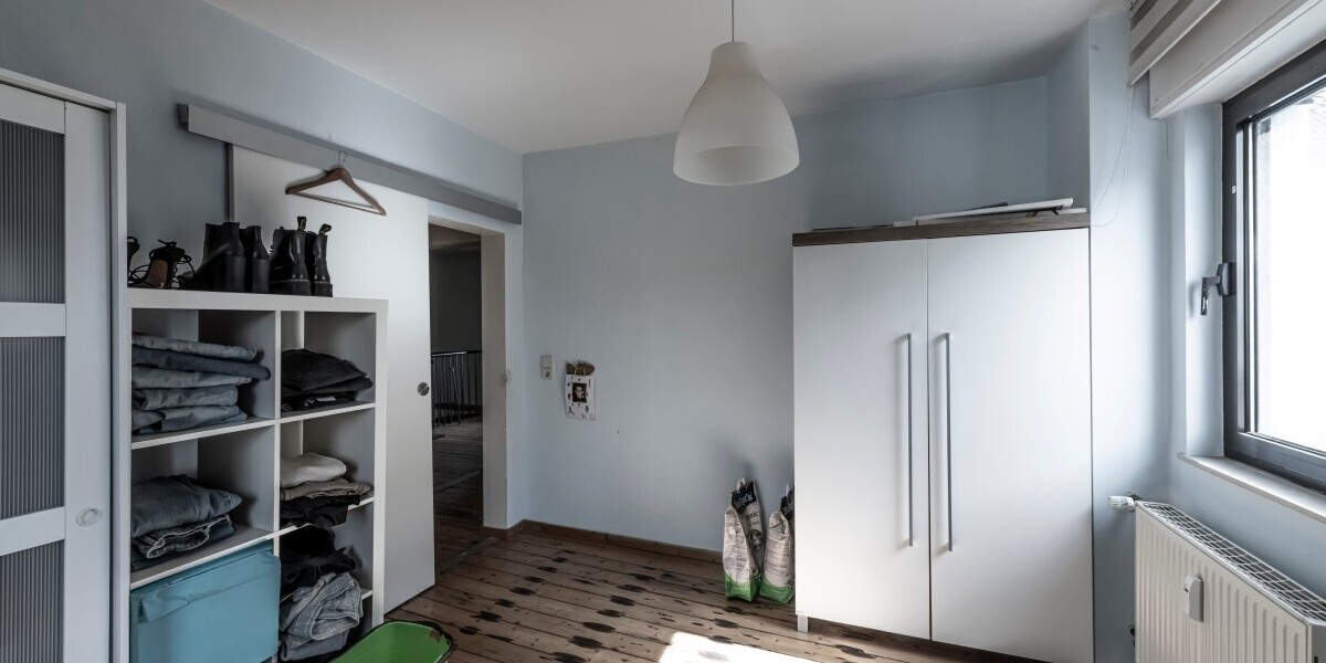 Hofheim: Sanierte Hofreite mit Gewerbefläche als Kapitalanlage im Herzen von Wallau - Einfamilienhaus Hofheim | Angebot:23779511