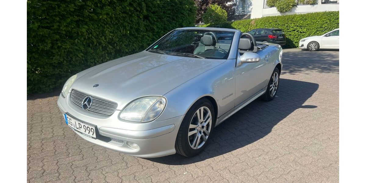 Mercedes-Benz SLK 200 108.120 km 5.700 &euro; Mörfelden-Walldorf 64546
