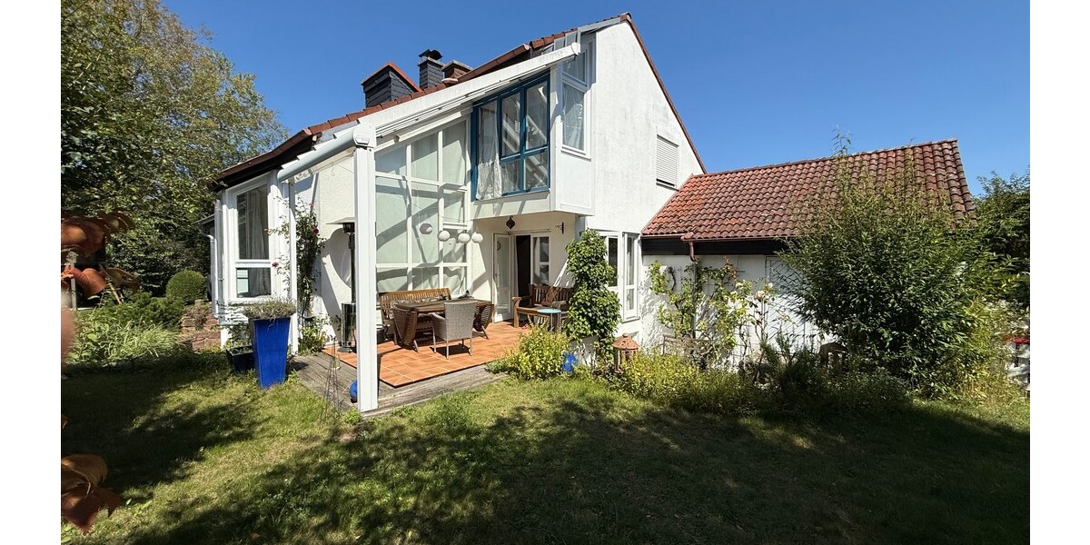 Bad Homburg-Kirdorf: Weg vom Einerlei!! Hier fühlen Sie sich spontan wohl. 5.5 zimmer