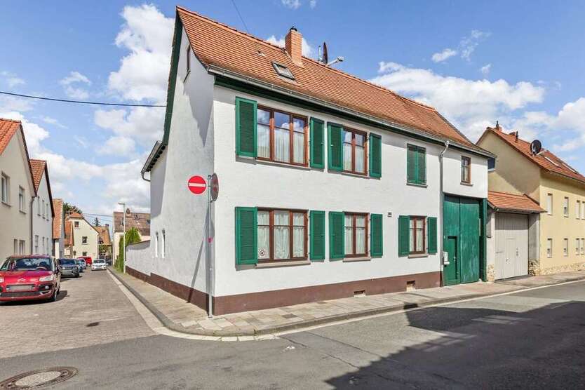 Haus zum Kaufen in Hofheim 640.000 € 129.87 m²