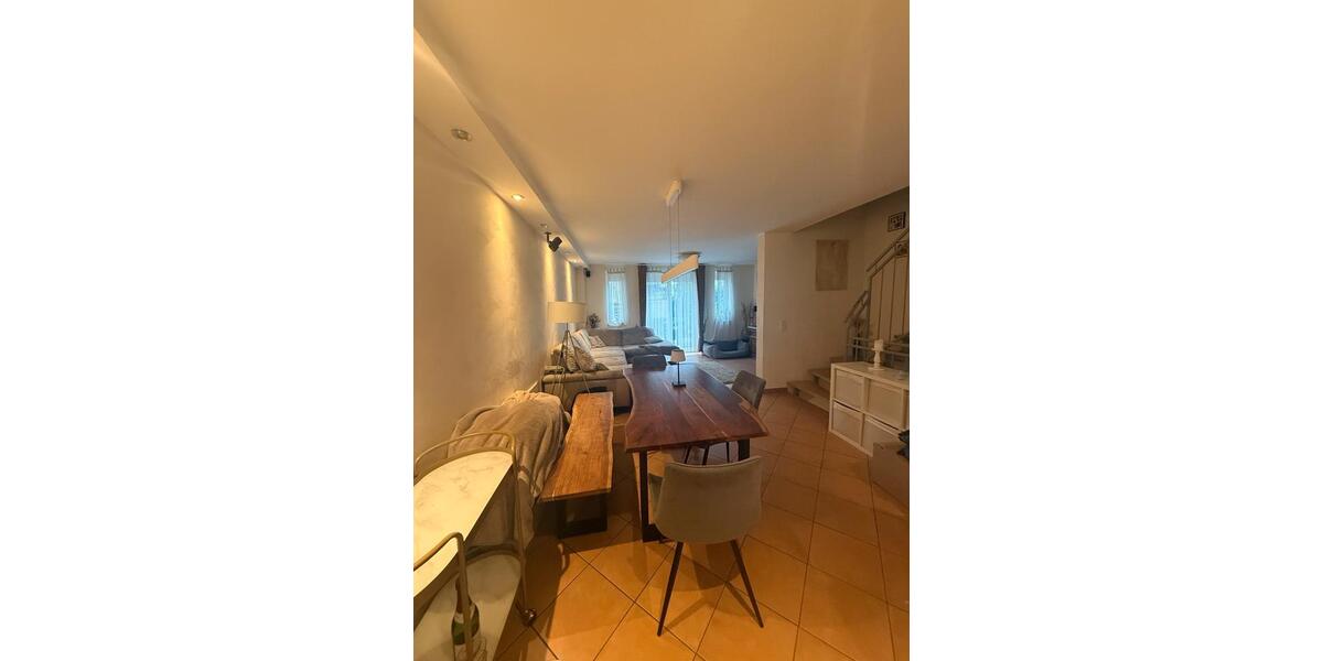 Reihenhaus Raunheim - 5 Zimmer, 127 m&sup2;, 550.000&euro; | Angebot:24840093