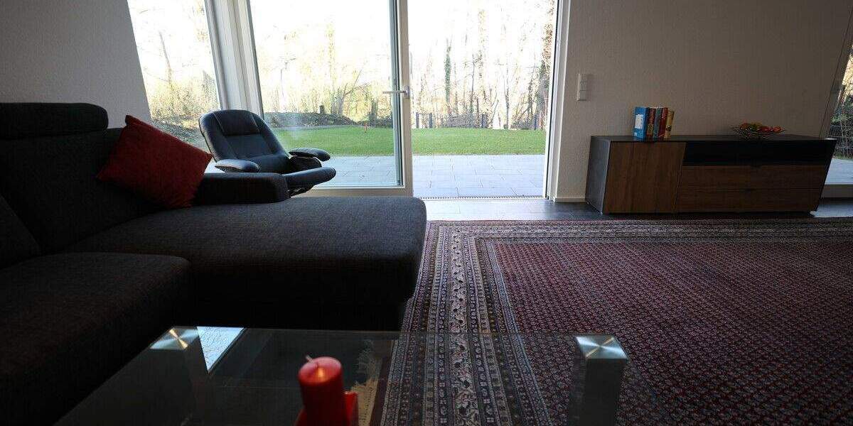 Einfamilienhaus Niederdorfelden - 7 Zimmer, 210 m&sup2;, 3.100&euro; | Angebot:24401392