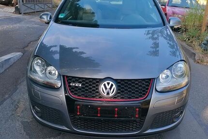 VW Golf 124.000 km 5.100 &euro; friedrichsdorf 61381