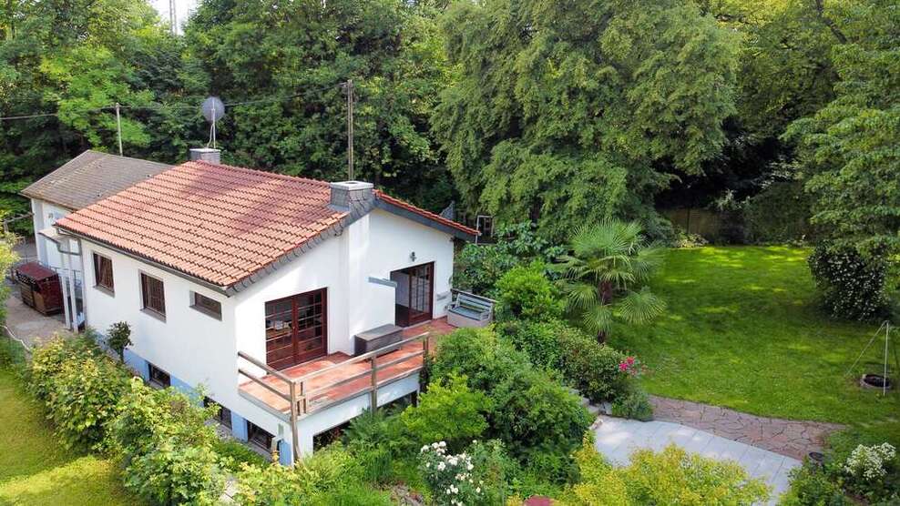 Haus zum Kaufen in Frankfurt am Main 495.000 € 148 m²