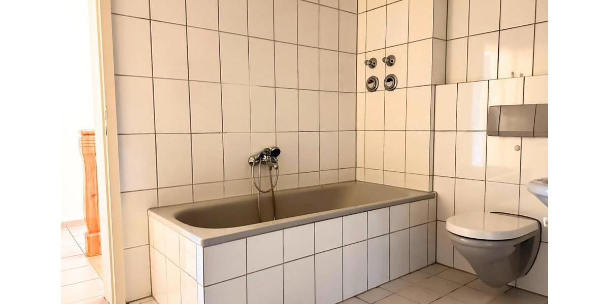 Etagenwohnung Dreieich - 3.5 Zimmer, 120 m&sup2;, 1.460&euro; | Angebot:26097921