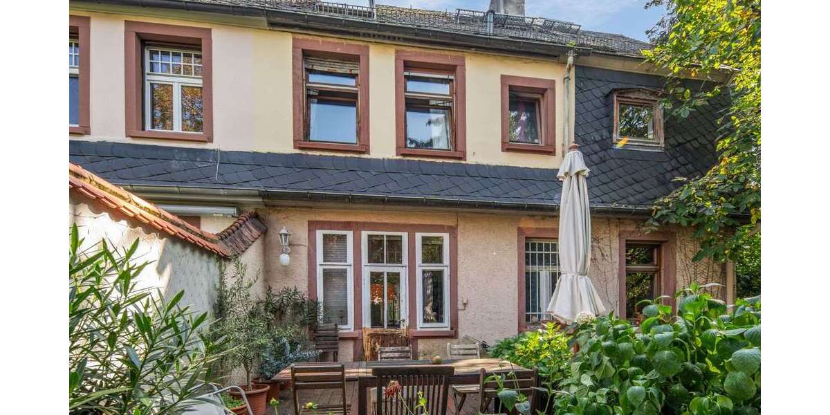 Haus zum Kaufen in Frankfurt am Main 789.000 € 157 m² 7 zimmer