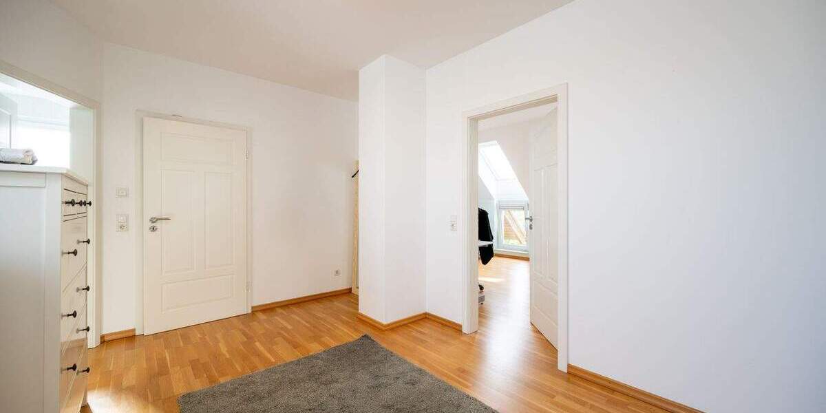 Einfamilienhaus Frankfurt am Main Harheim - 9 Zimmer, 259 m&sup2;, 1.250.000&euro; | Angebot:24834959