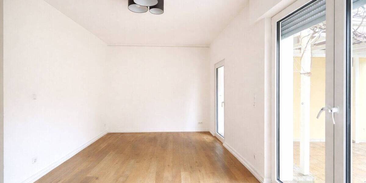 Einfamilienhaus Frankfurt am Main Praunheim - 8 Zimmer, 256 m&sup2;, 1.250.000&euro; | Angebot:26187656