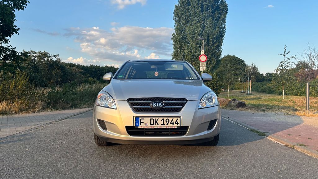 Kia ceed / Ceed 9.200 km 7.500 &euro; Frankfurt am Main 60435