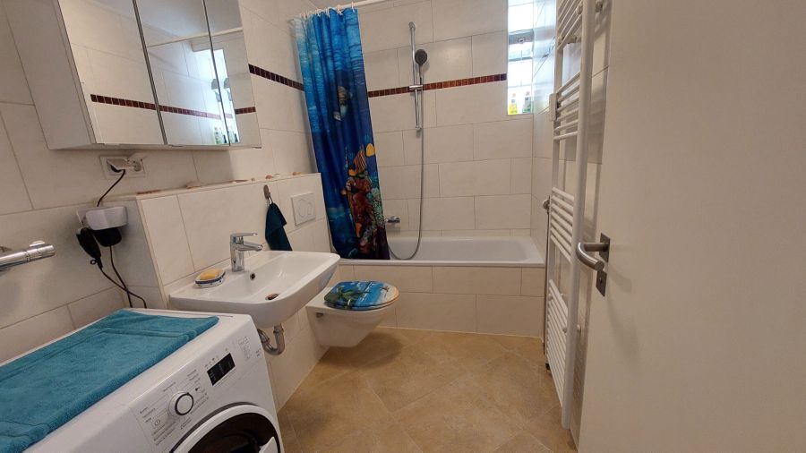 Provisionsfrei* Sanierte und helle 3-Zimmer-Wohnung mit großem Balkon & Garage in Frankfurt Oberrad - Etagenwohnung Frankfurt am Main Oberrad | Angebot:25355546