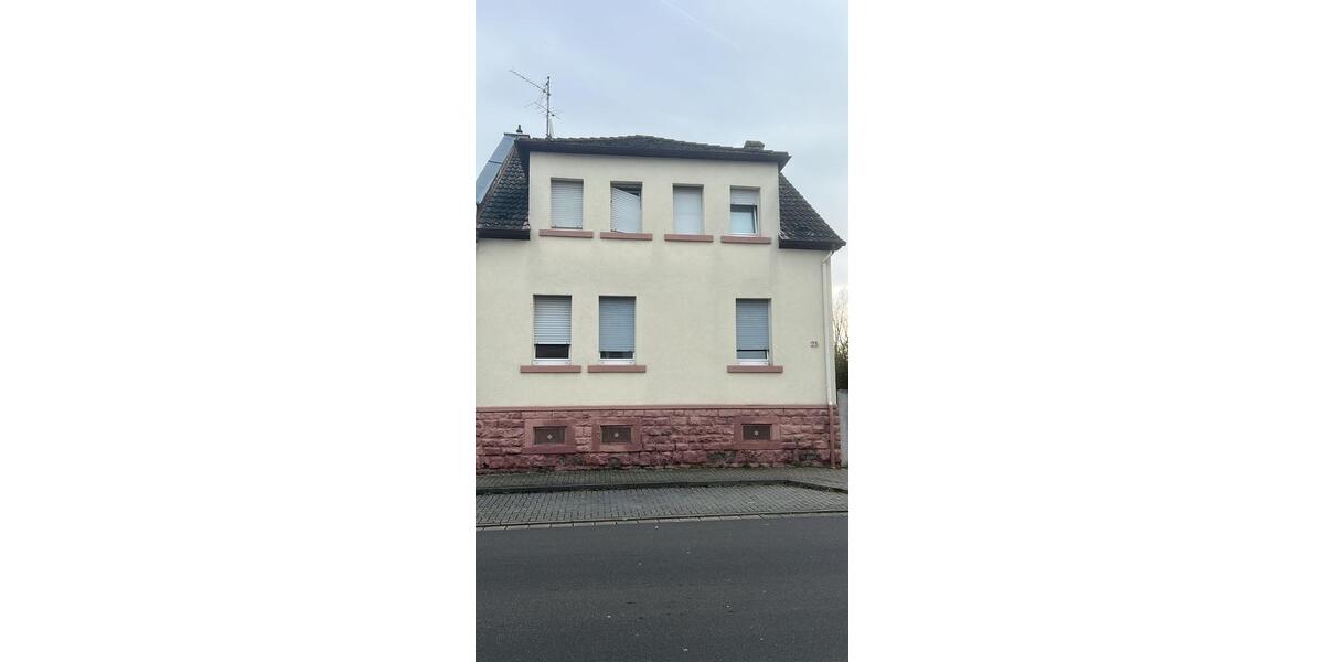 Mehrfamilienhaus 321 qm Sanierungsbedürftig 13 zimmer