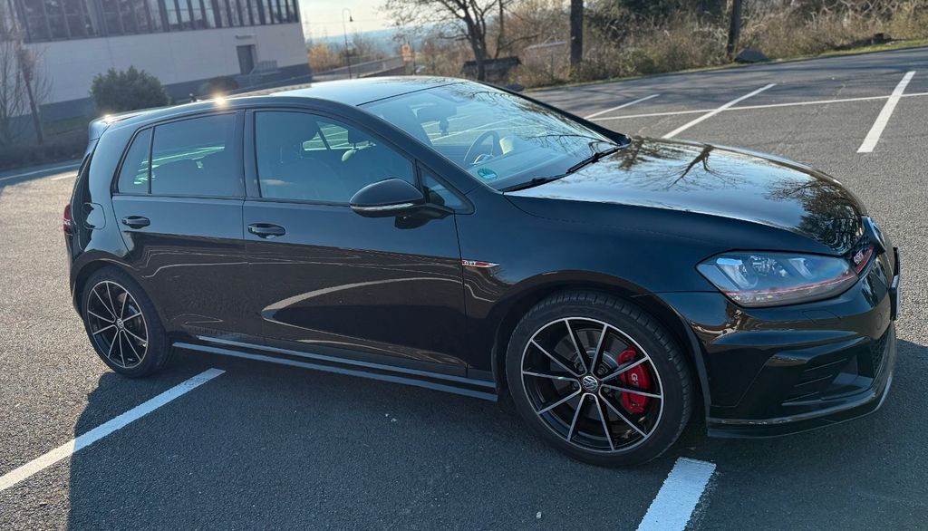 VW Golf 70.000 km 24.900 &euro; Alzenau 63755