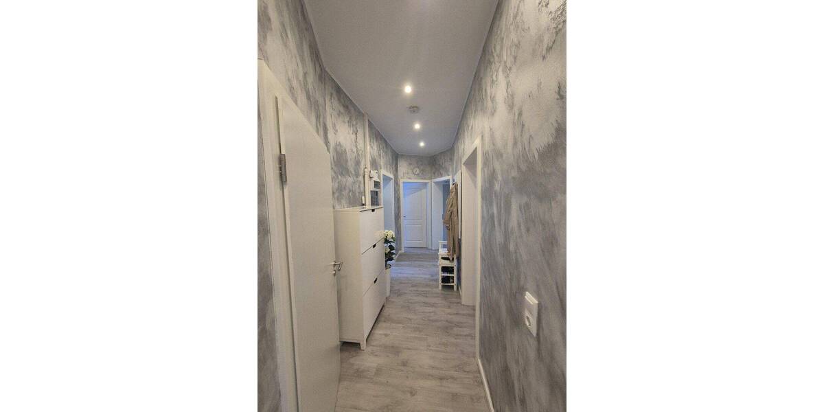 Etagenwohnung Hanau Großauheim - 3 Zimmer, 92 m&sup2;, 1.000&euro; | Angebot:26907743