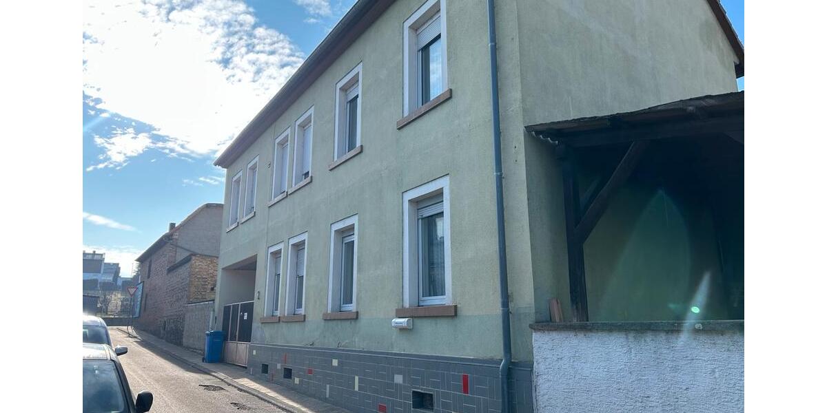 VERMIETUNG VERKAUF KOMPLETTS ANWESEN MIT VIEL POTENZIAL 8 zimmer