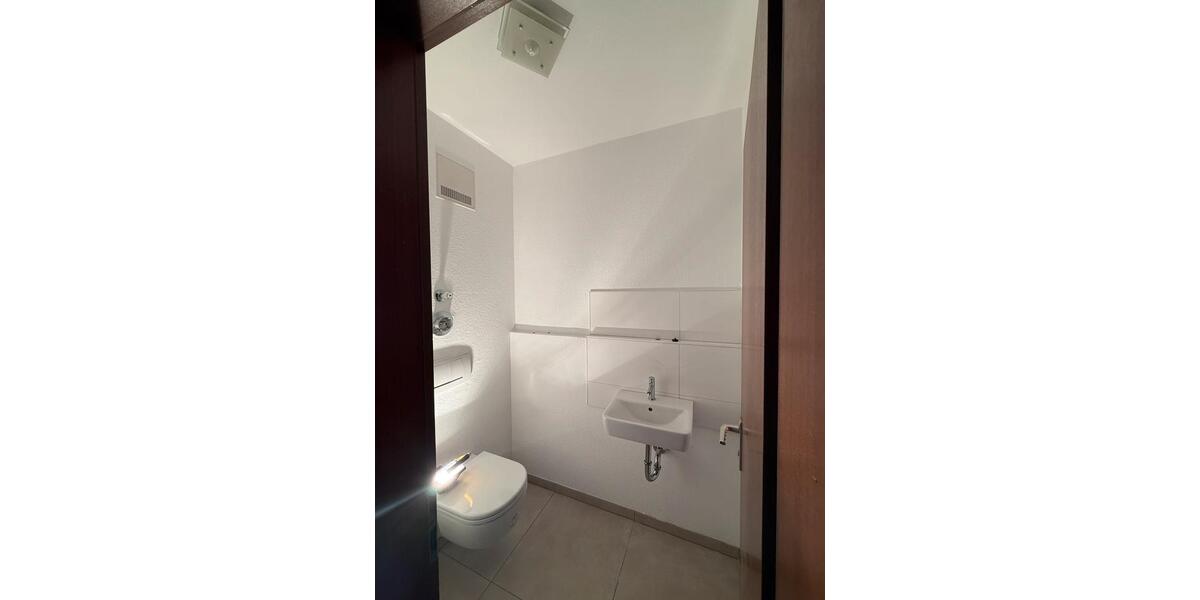 Etagenwohnung Offenbach am Main Bieberer Berg - 3 Zimmer, 79 m&sup2;, 1.150&euro; | Angebot:26055624