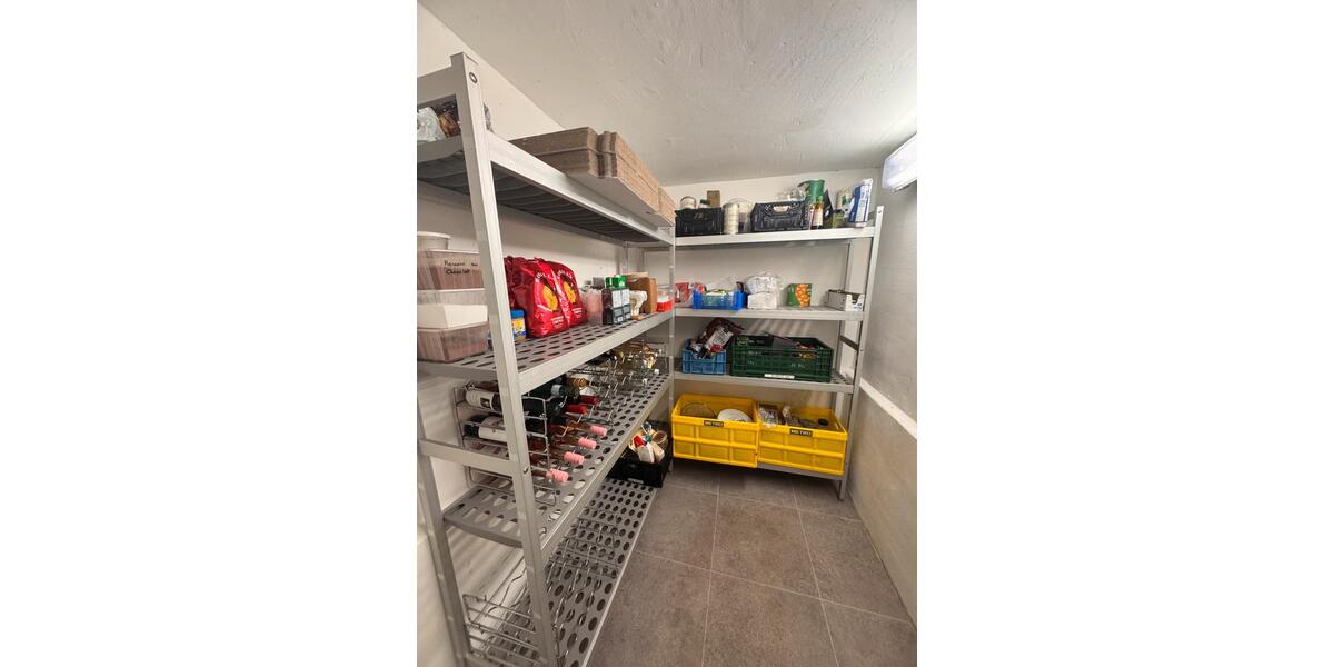 Restaurant inklusive 2 Wohnungen gegen Abstand zu verpachten zimmer