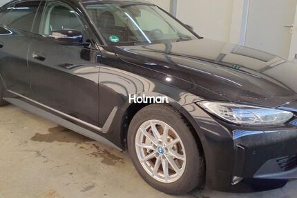 BMW i4 4.896 km 38.425 &euro; Eschborn 65760