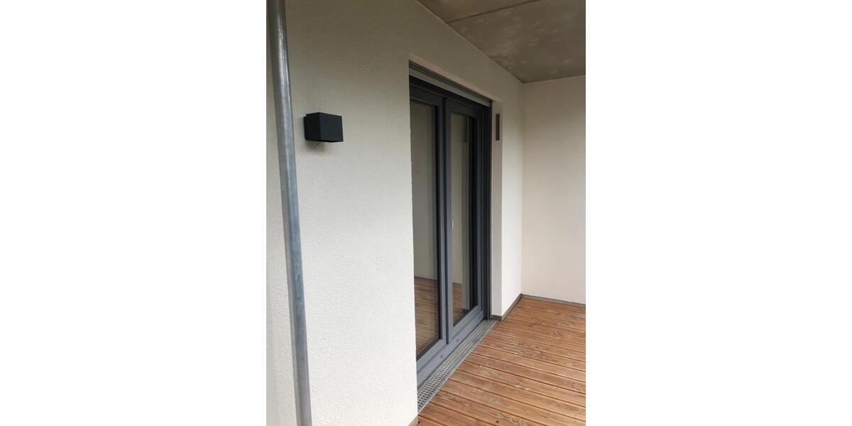 SONNIGES KOMFORT-WG-ZIMMER MIT SÜDBALKON AM ELLI-LUCHT-PARK 1 zimmer