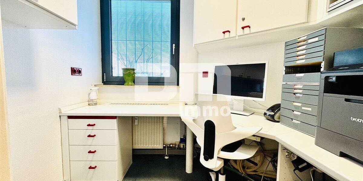 Ladeneinheit und Büro Praxisfläche teilvermietet im Paket mit umfangreicher Ausstattung - Gewerbeobjekt Kleinostheim | Angebot:26971242