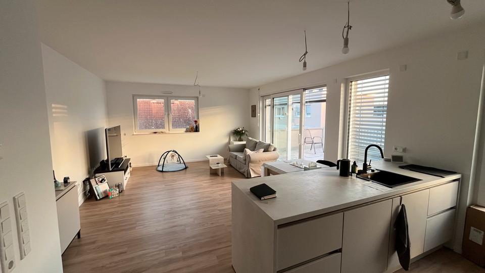 Einfamilienhaus Hainburg - 3 Zimmer, 88 m&sup2;, 1.660&euro; | Angebot:25313536