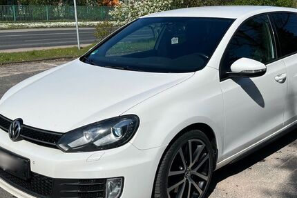 VW Golf 216.000 km 8.990 &euro; Frankfurt am Main 65933
